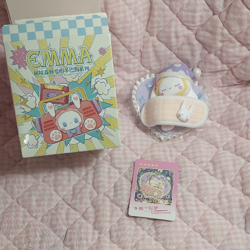 LUCKY EMMA Secret Forest Love Dopamine Figure (Sweet Dreams)